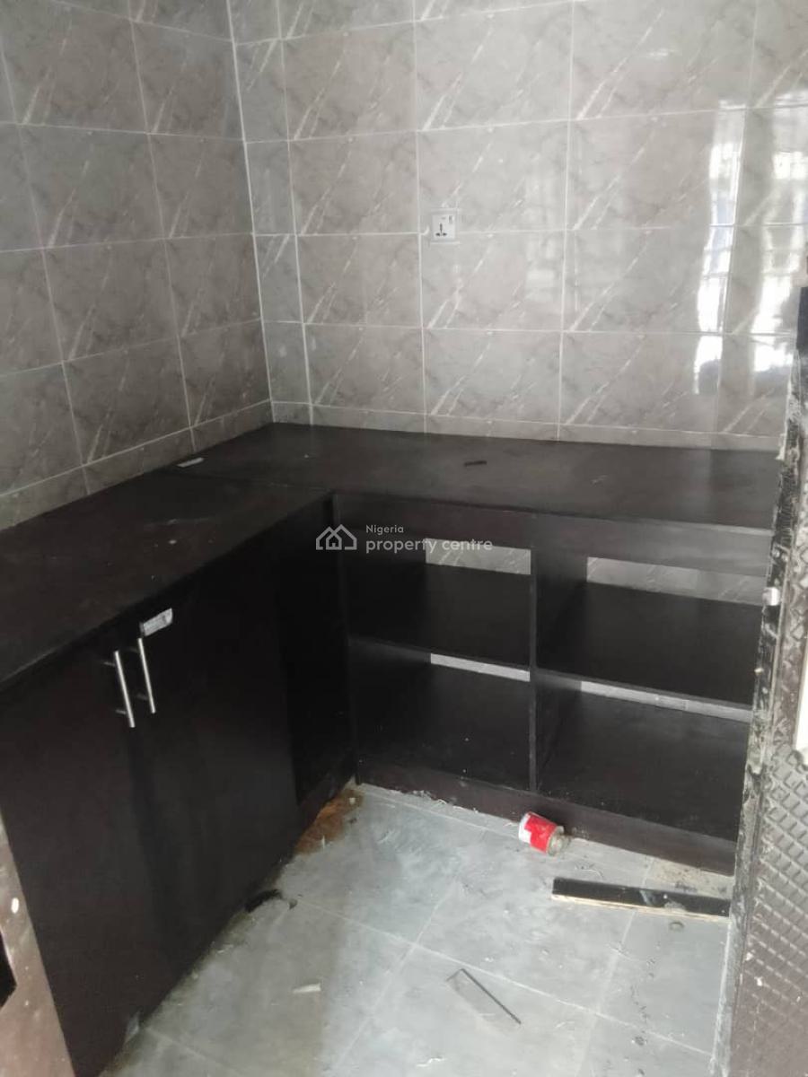2 Bedroom Flat, Ajah Happy Land Estate, Lekki Phase 2, Lekki, Lagos, Flat / Apartment for Rent