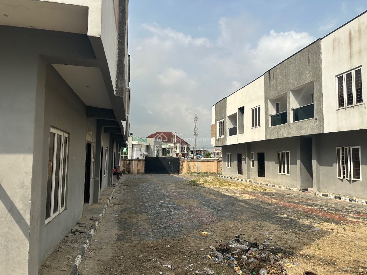 Distress: a Mini Estate with 8 Units of 3 Bed Duplex, Ajiran, Agungi, Lekki, Lagos, Terraced Duplex for Sale