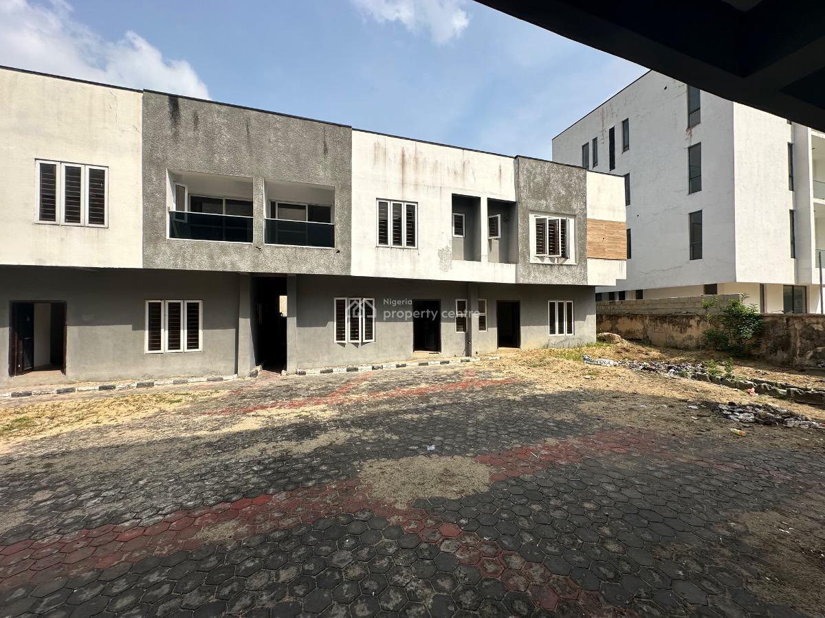 Distress: a Mini Estate with 8 Units of 3 Bed Duplex, Ajiran, Agungi, Lekki, Lagos, Terraced Duplex for Sale