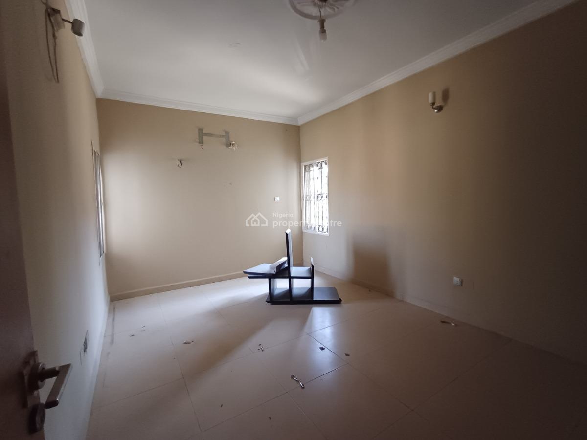 Lovely 3 Bedroom Flat with Bq in a Serene Neighborhood, Mabushi, Abuja, Flat / Apartment for Rent