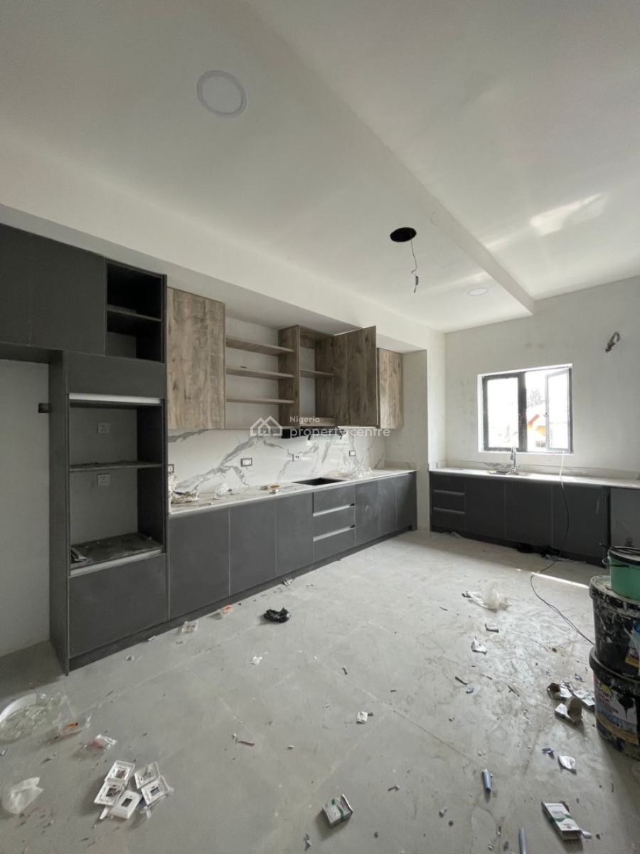 Aesthetically Pleasing 3 Bedroom Penthouse with Swimming Pool, Lekki Phase 1, Lekki, Lagos, Flat / Apartment for Sale