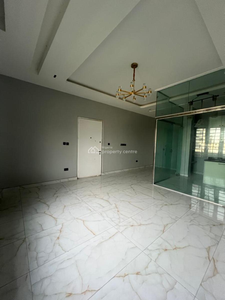 2 Bedroom Apartment, Lekki Phase 1, Lekki, Lagos, Flat / Apartment for Sale