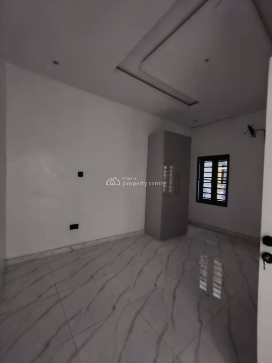 Newly Built Spacious 3bedroom Apartment+ Swimming Pool+ Gym, Lekki Phase 1, Lekki Phase 1, Lekki, Lagos, Flat / Apartment for Sale