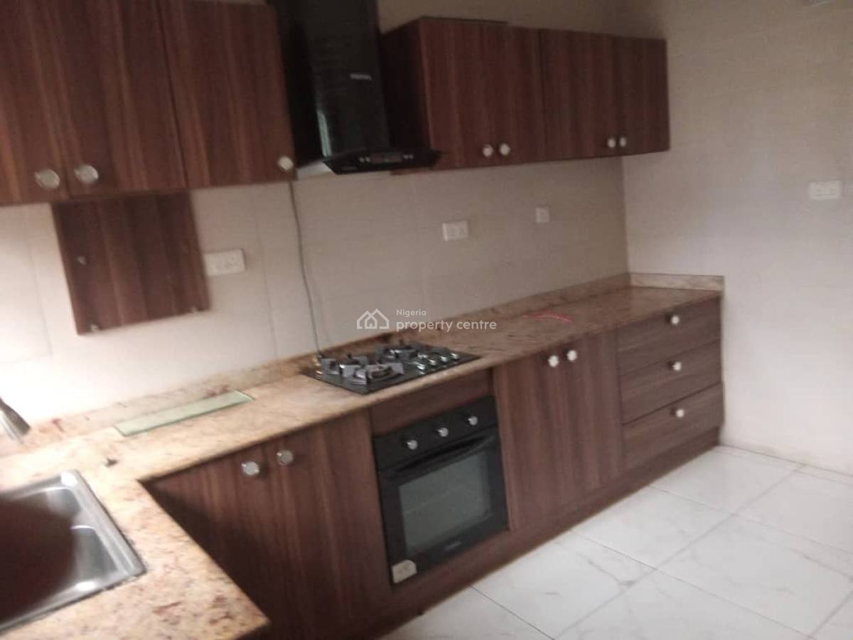 2 Bedroom Flat, Lekki Phase 1, Lekki, Lagos, Flat / Apartment for Rent