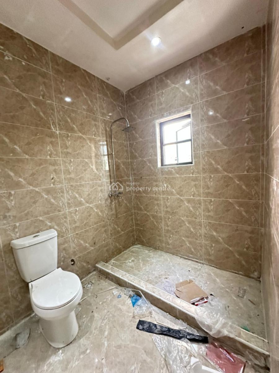 3bedroom Penthouse with Gym and Swimming Pool, Lekki Phase 1, Lekki, Lagos, Flat / Apartment for Rent