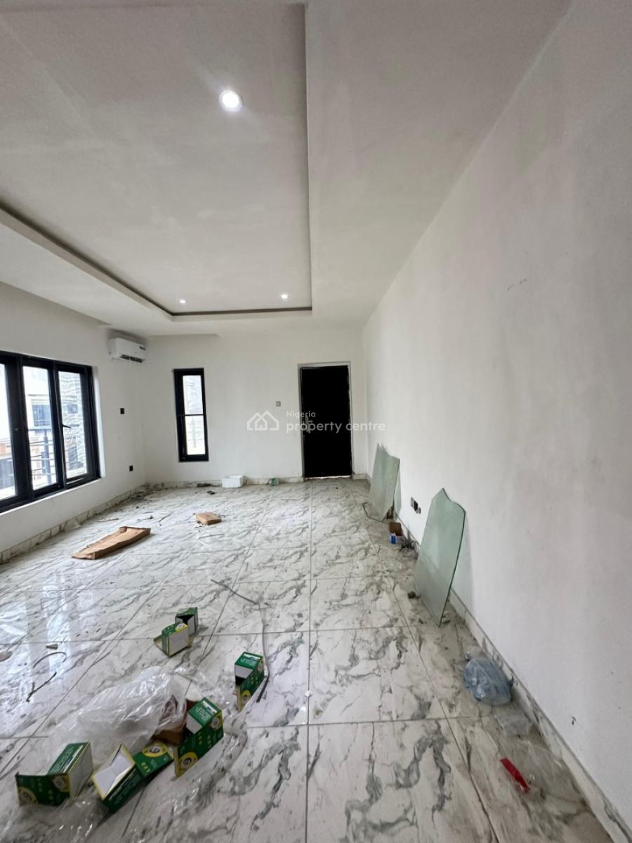 3bedroom Penthouse with Gym and Swimming Pool, Lekki Phase 1, Lekki, Lagos, Flat / Apartment for Rent