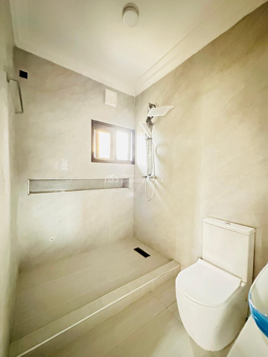 3bedroom Flat with Bq, Gym and Swimming Pool, Lekki Phase 1, Lekki, Lagos, Flat / Apartment for Rent