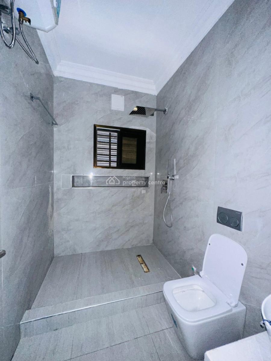 3bedroom Flat with Bq, Gym and Swimming Pool, Lekki Phase 1, Lekki, Lagos, Flat / Apartment for Rent