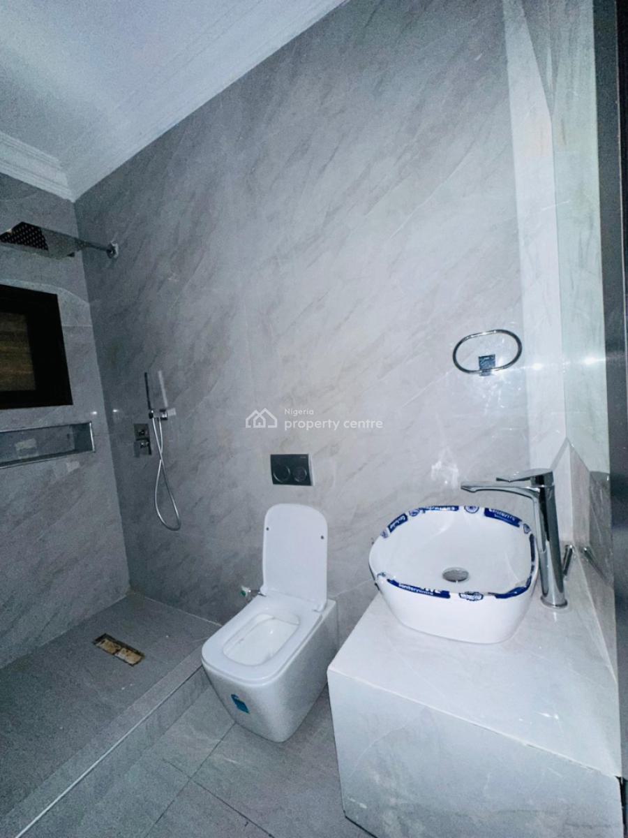 3bedroom Flat with Bq, Gym and Swimming Pool, Lekki Phase 1, Lekki, Lagos, Flat / Apartment for Rent