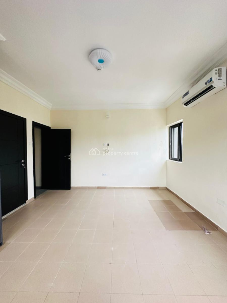 3bedroom Flat with Bq, Gym and Swimming Pool, Lekki Phase 1, Lekki, Lagos, Flat / Apartment for Rent