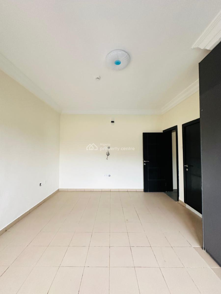 3bedroom Flat with Bq, Gym and Swimming Pool, Lekki Phase 1, Lekki, Lagos, Flat / Apartment for Rent