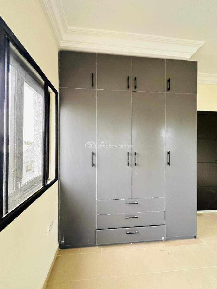3bedroom Flat with Bq, Gym and Swimming Pool, Lekki Phase 1, Lekki, Lagos, Flat / Apartment for Rent