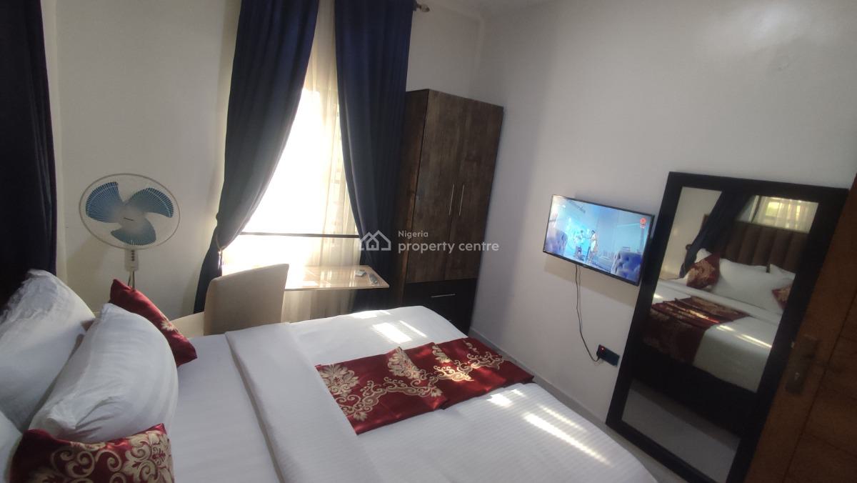 Luxury 2 Bedroom Apartment, Secured Location, Ibeju Lekki, Lagos, Flat / Apartment Short Let
