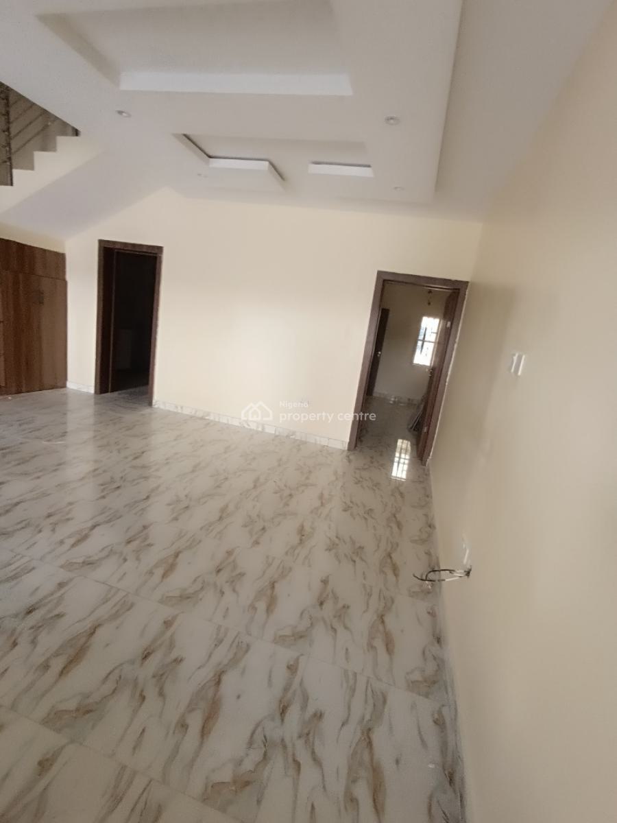 a Standard 3bedroom Duplex, Pepperoni Abraham Adesunya, Lekki Phase 2, Lekki, Lagos, Terraced Duplex for Rent