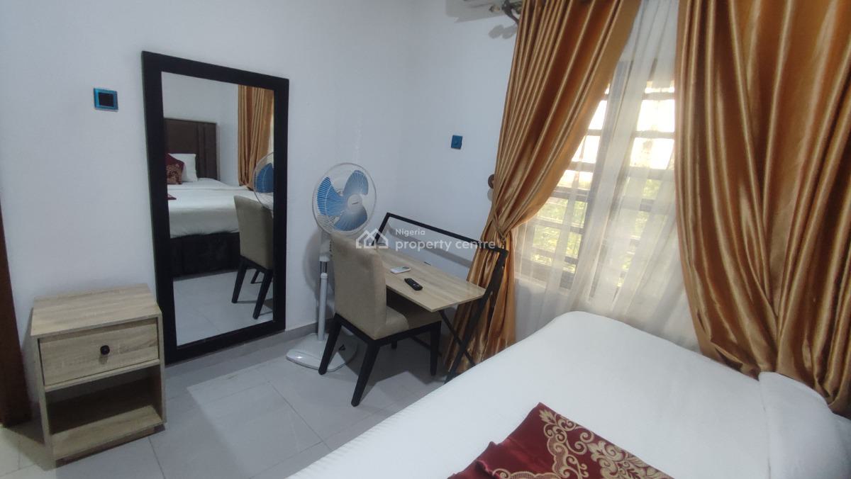 Exquisite One Bedroom Apartment, Secured Location, Ibeju Lekki, Lagos, Mini Flat (room and Parlour) Short Let