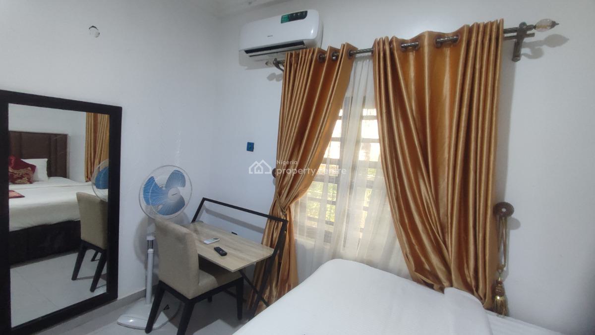 Exquisite One Bedroom Apartment, Secured Location, Ibeju Lekki, Lagos, Mini Flat (room and Parlour) Short Let