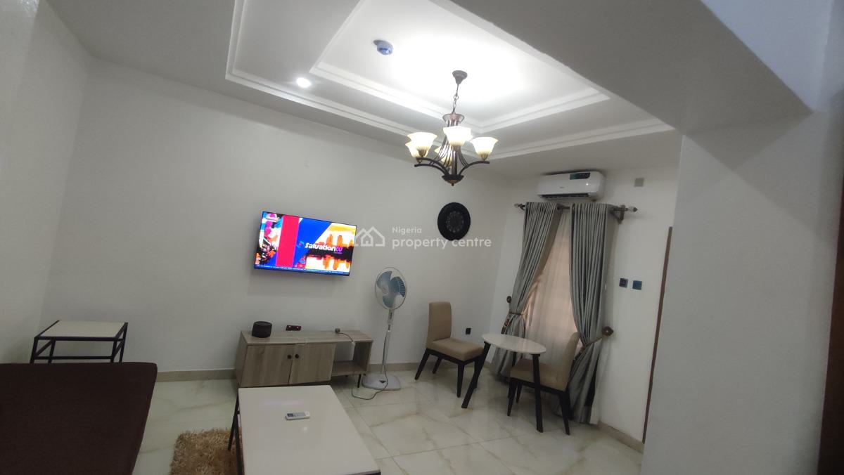 Exquisite One Bedroom Apartment, Secured Location, Ibeju Lekki, Lagos, Mini Flat (room and Parlour) Short Let