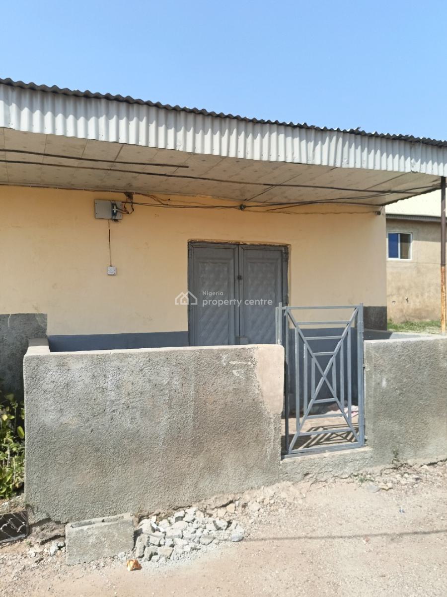 Standard 1 Bedroom Apartment in Kubwa, Guidna Opposite Nysc Junction Off Kubwa Express Way, Kubwa, Abuja, Mini Flat (room and Parlour) for Sale