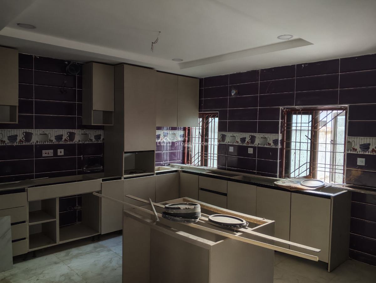 5 Bedrooms Semi-detached Duplex, Mahmood Halilu Street, Katampe, Abuja, Semi-detached Duplex for Sale