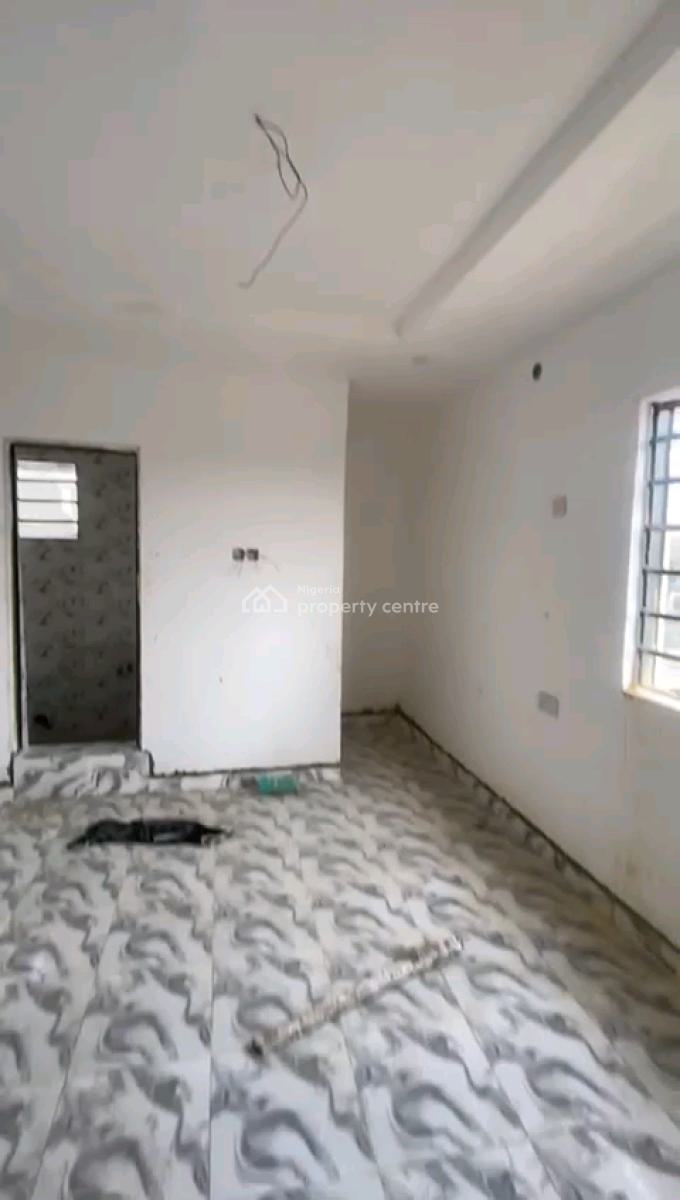 Newly Built Spacious 2bedrm Upflat, Aran Orin Street, Ifako, Gbagada, Lagos, Flat / Apartment for Rent