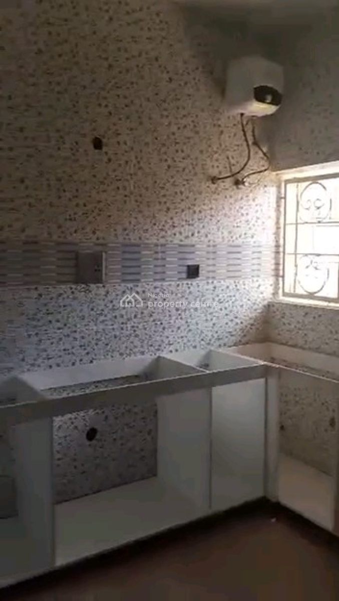 Brand New 2 Bedroom: Apo Resettlement Zone E Extension, Zone E Extension, Apo Resettlement, Apo, Abuja, Flat / Apartment for Rent