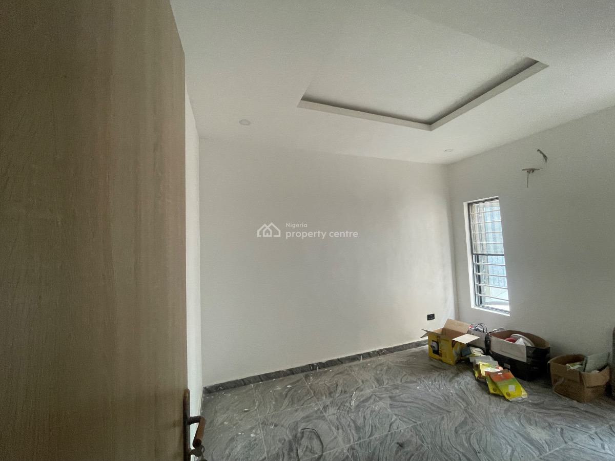 Standard 2 Bedroom Flat, Ologolo, Ologolo, Lekki, Lagos, Flat / Apartment for Sale