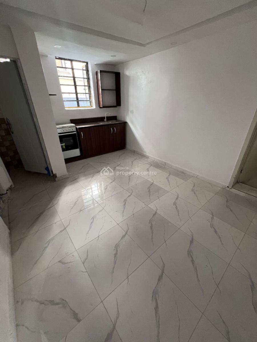 Fully-serviced Miniflat with Constant Nepa and Diesel Electricity, Osapa, Lekki, Lagos, Mini Flat (room and Parlour) for Rent