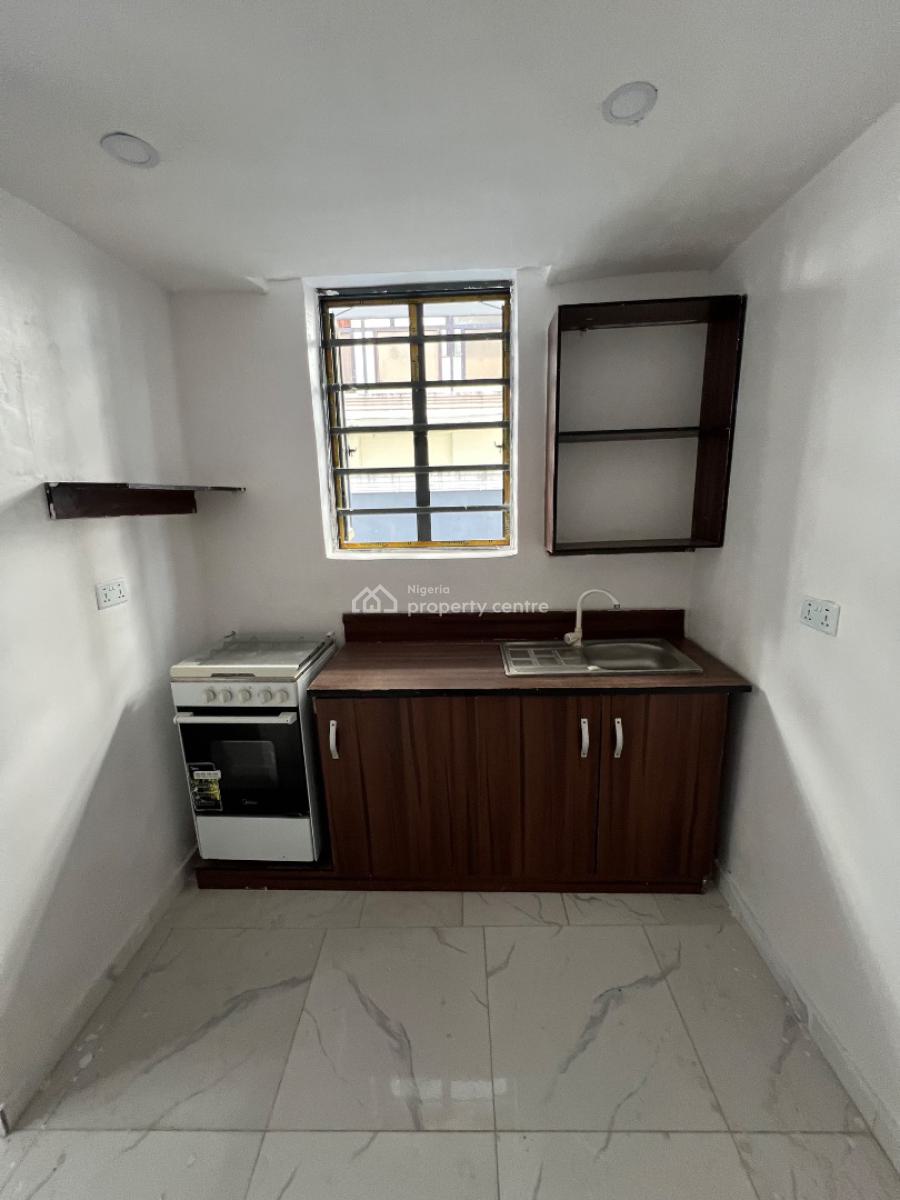Fully-serviced Miniflat with Constant Nepa and Diesel Electricity, Osapa, Lekki, Lagos, Mini Flat (room and Parlour) for Rent
