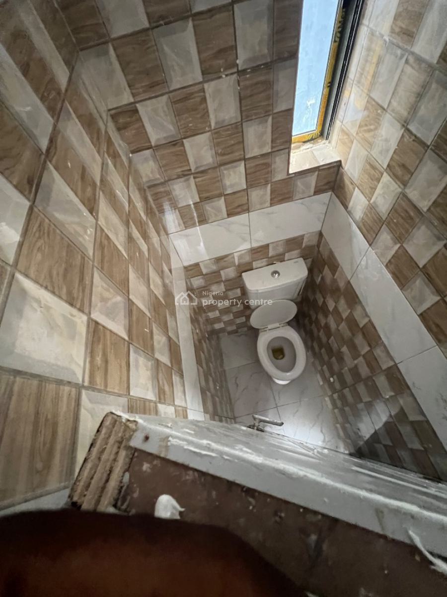 Fully-serviced Miniflat with Constant Nepa and Diesel Electricity, Osapa, Lekki, Lagos, Mini Flat (room and Parlour) for Rent