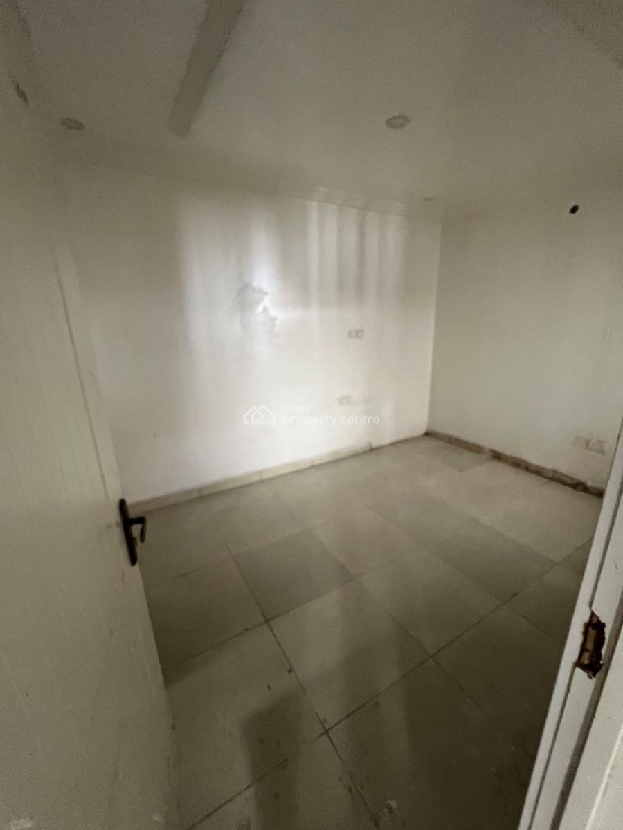 Fully-serviced Miniflat with Constant Nepa and Diesel Electricity, Osapa, Lekki, Lagos, Mini Flat (room and Parlour) for Rent