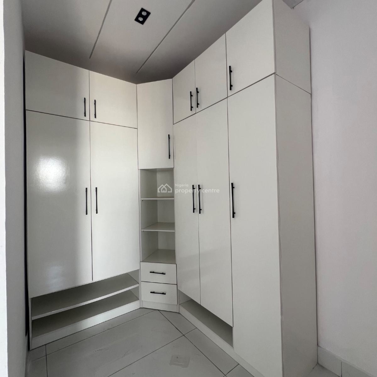 4 Bed& Bq  240 Million, Ajah, Lagos, Detached Duplex for Sale