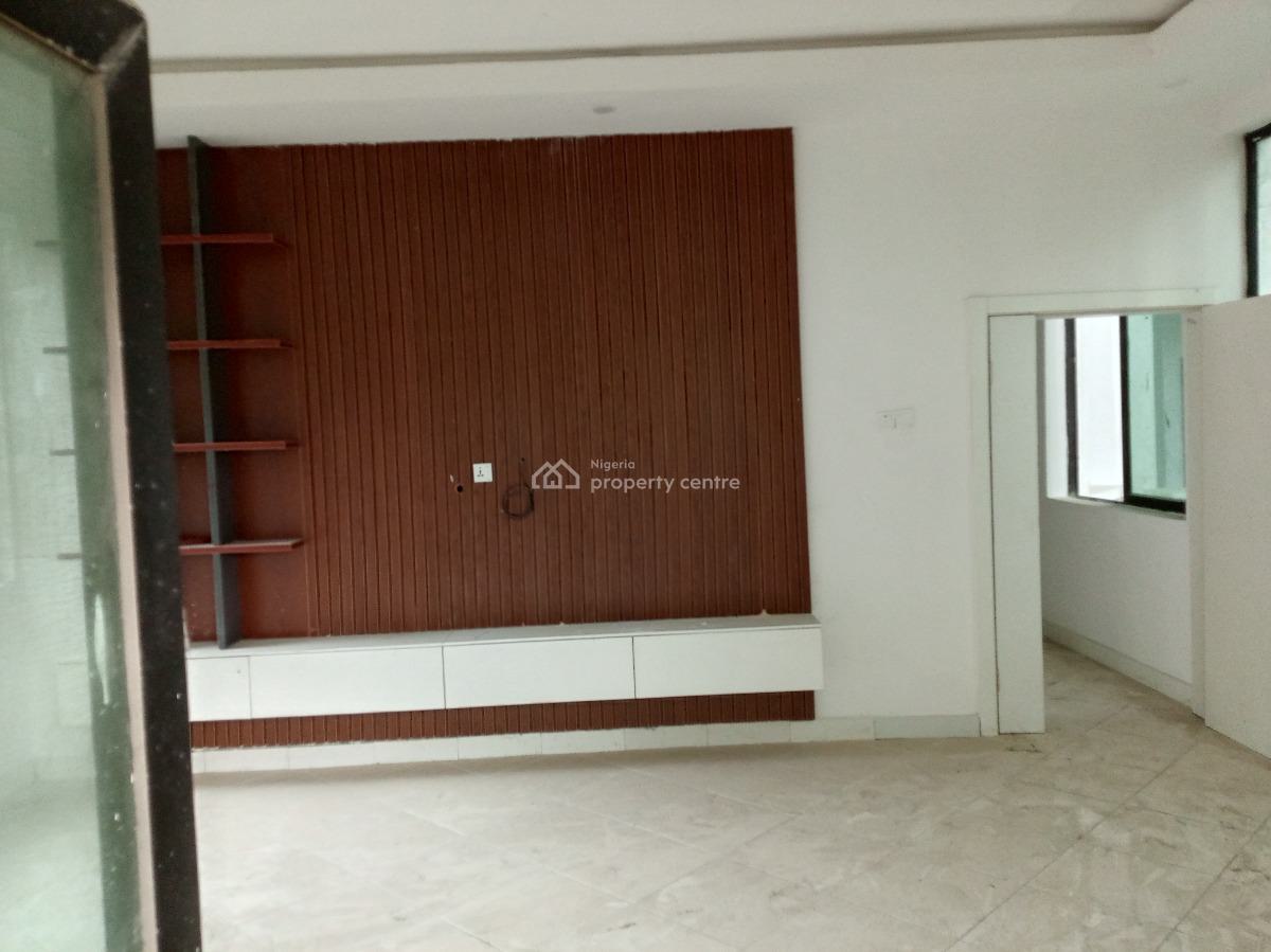 Luxury 1 Bedroom Apartment with Necessary Facilities, Oluwanishola Estate, Lekki, Lagos, Mini Flat (room and Parlour) for Rent