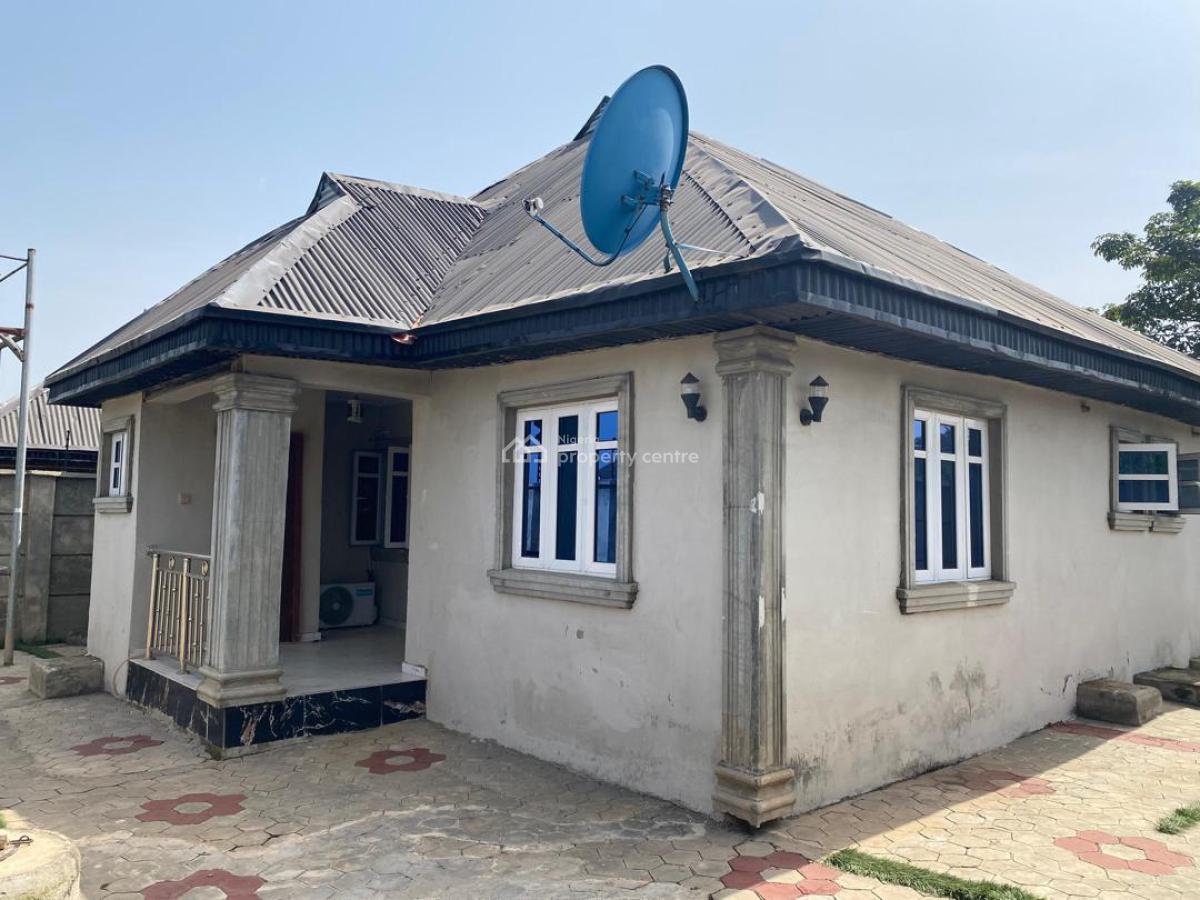 Furnished 3-bedroom Bungalow -- Ready to Move in, Erunmu, Off Lalupon Road, Ibadan, Ibadan, Oyo, Detached Bungalow for Sale