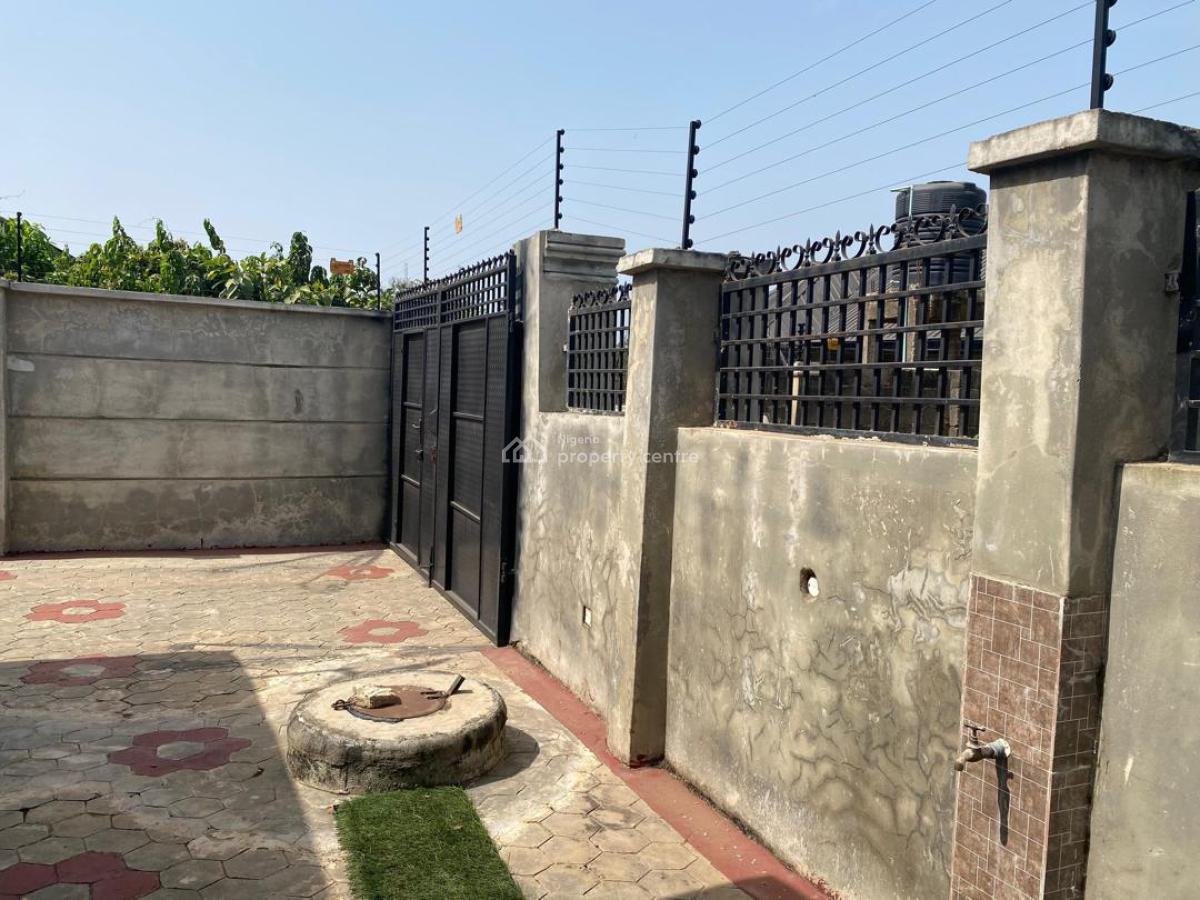 Furnished 3-bedroom Bungalow -- Ready to Move in, Erunmu, Off Lalupon Road, Ibadan, Ibadan, Oyo, Detached Bungalow for Sale