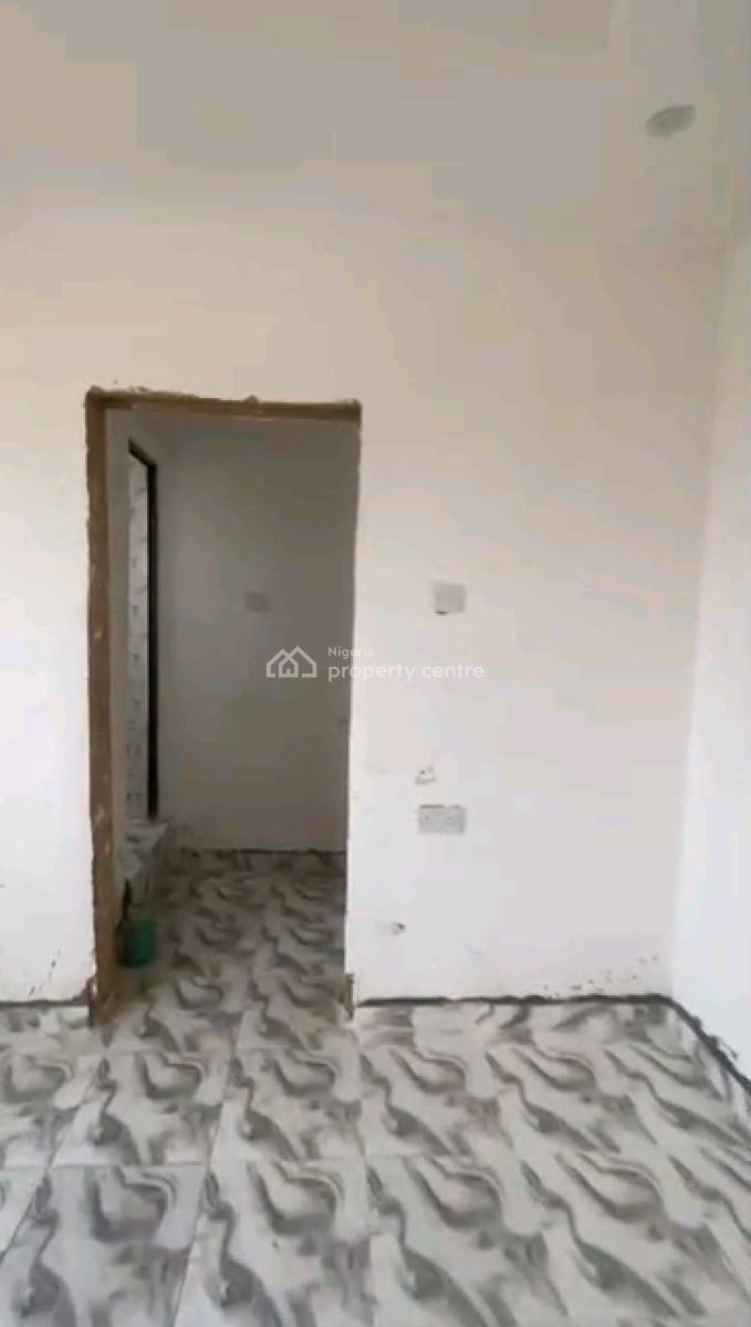 Newly Built Spacious 2bedrm Upflat, Aran Orin Street, Ifako, Gbagada, Lagos, Flat / Apartment for Rent