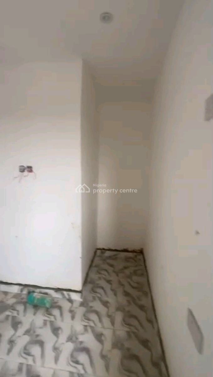 Newly Built Spacious 2bedrm Upflat, Aran Orin Street, Ifako, Gbagada, Lagos, Flat / Apartment for Rent