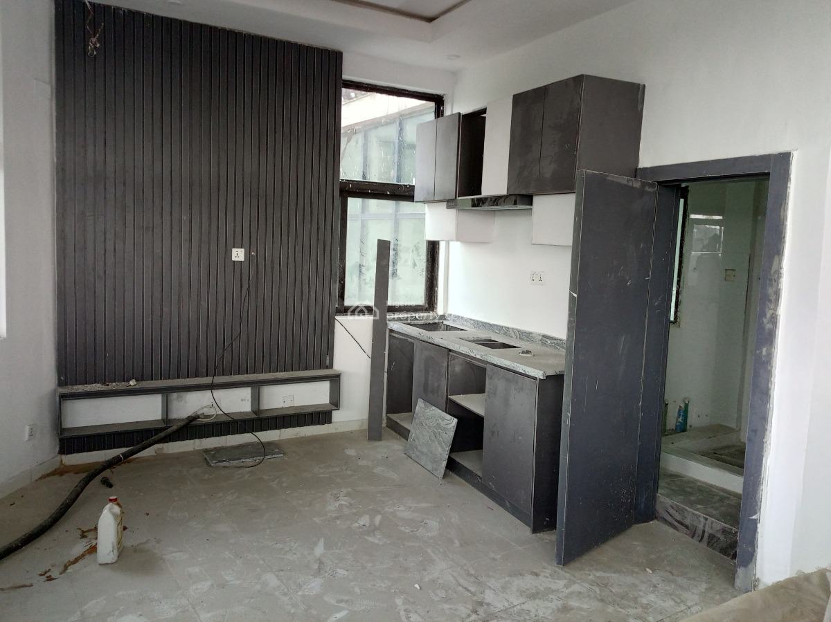 Luxury Studio Apartment with Necessary Facilities, Oluwanishola Estate, Lekki, Lagos, Self Contain (single Rooms) for Rent
