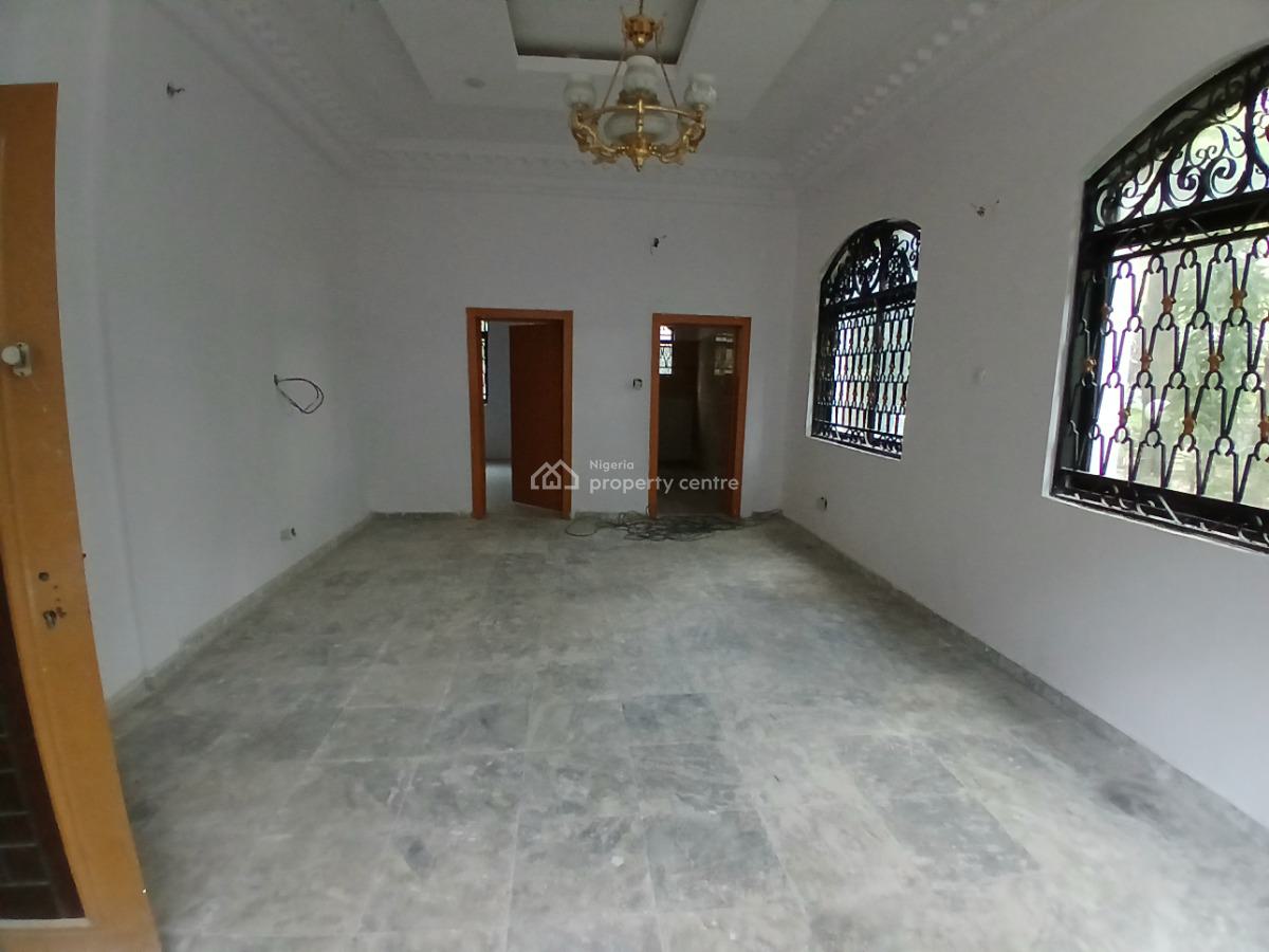 Refurbished Mini Flat in a Call Estate, Oluwanisola Estate  By 2nd Toll Gate, Lekki Expressway, Lekki, Lagos, Mini Flat (room and Parlour) for Rent