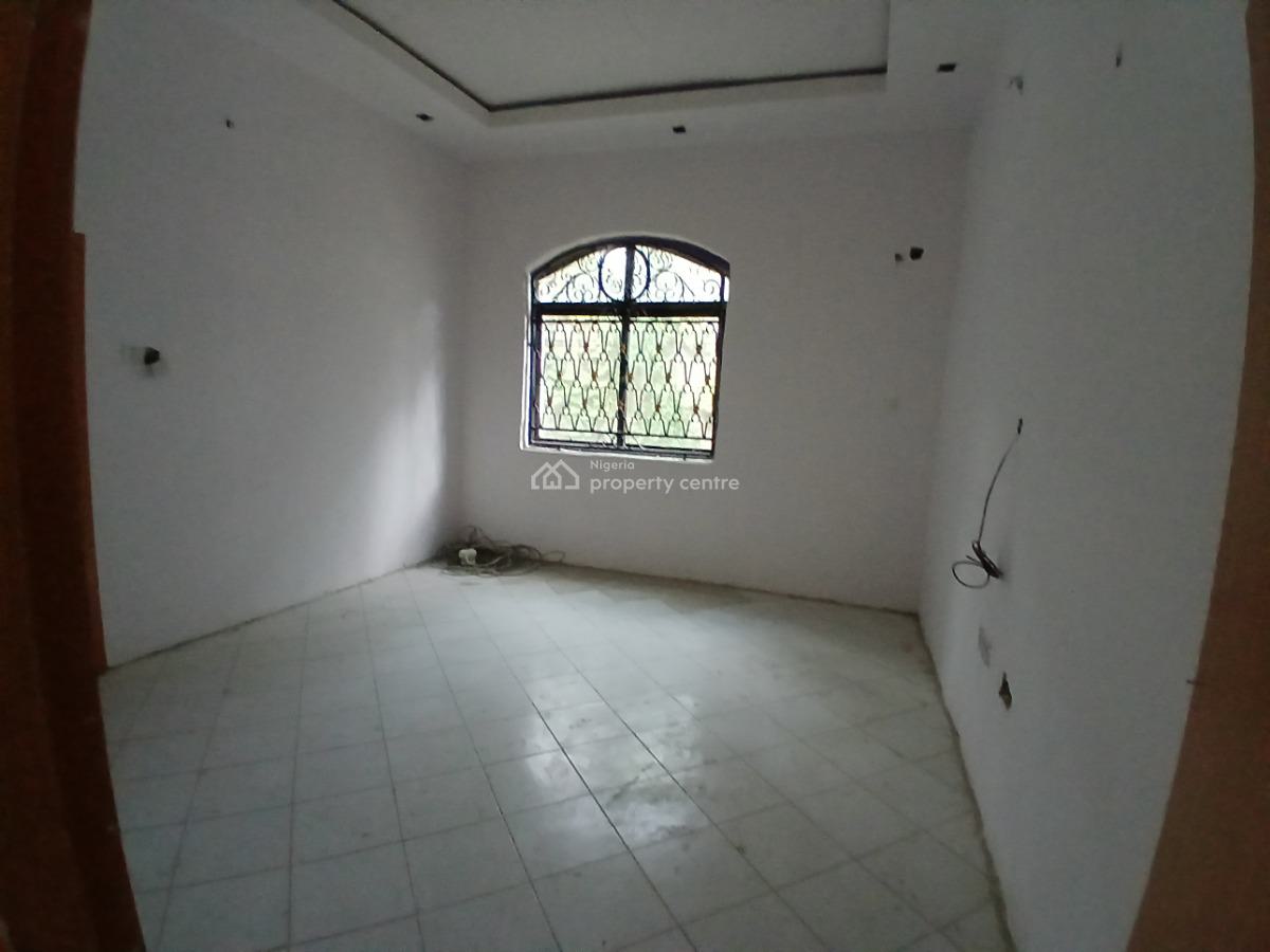 Refurbished Mini Flat in a Call Estate, Oluwanisola Estate  By 2nd Toll Gate, Lekki Expressway, Lekki, Lagos, Mini Flat (room and Parlour) for Rent