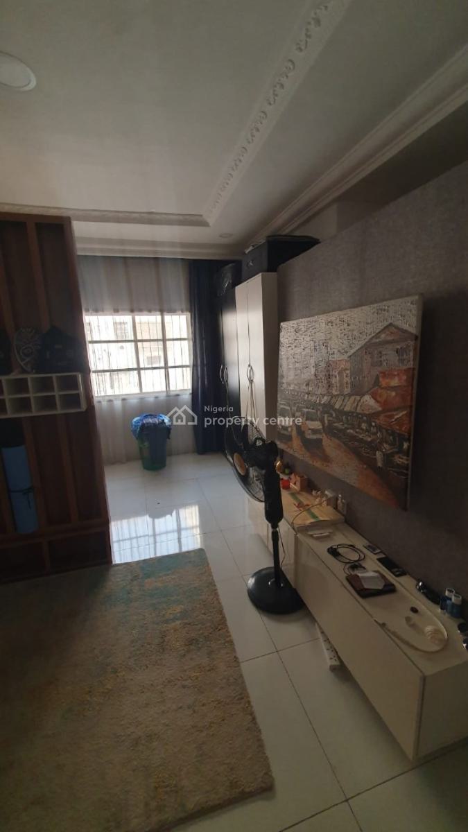 Spacious Serviced Room Self Contained in Victoria Island, Off Ligali Ayorinde Victoria Island, Victoria Island (vi), Lagos, Self Contain (single Rooms) for Rent