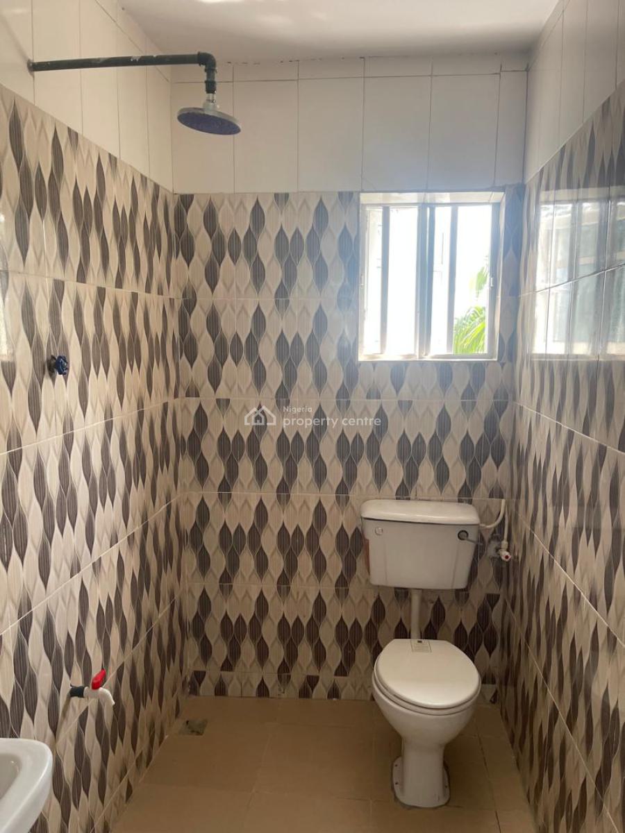 Luxury 2 Bedroom Flat, Along The Road, Gra Estate, Abijo, Lekki, Lagos, Flat / Apartment for Rent