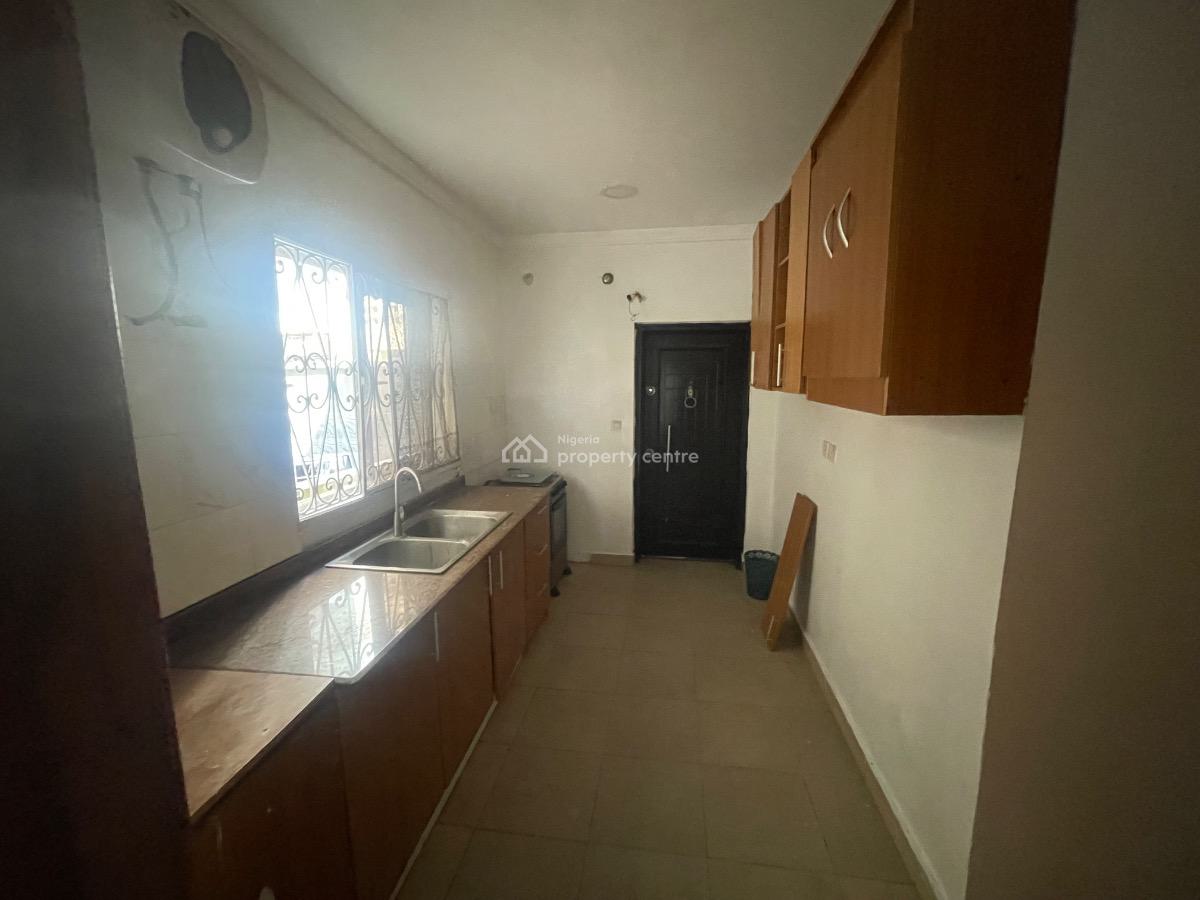 Spacious 3 Bedroom Terrace Duplex with Bq, Ologolo, Ologolo, Lekki, Lagos, Terraced Duplex for Rent