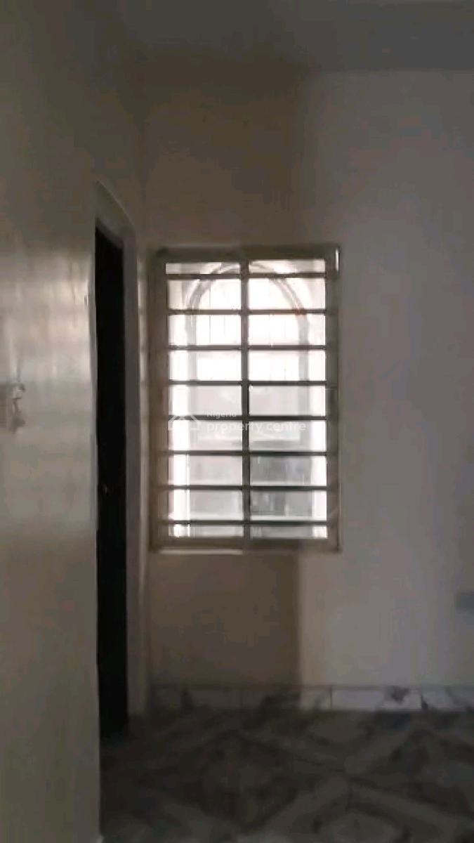 a Brand New 2units of 2bedroom Flat, Shomolu, Lagos, Flat / Apartment for Rent