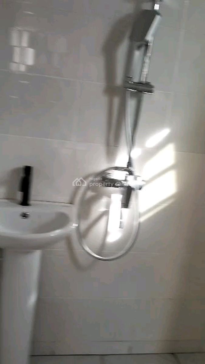 a Brand New 2units of 2bedroom Flat, Shomolu, Lagos, Flat / Apartment for Rent