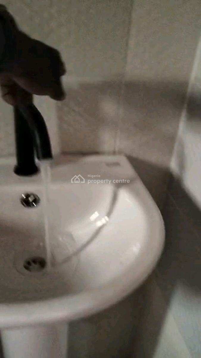 a Brand New 2units of 2bedroom Flat, Shomolu, Lagos, Flat / Apartment for Rent