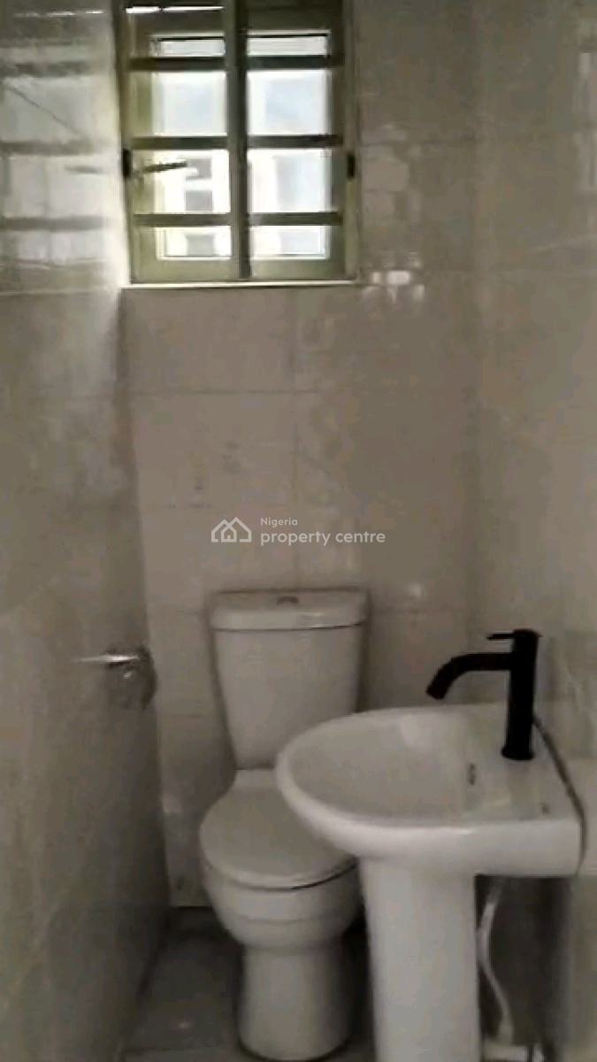 a Brand New 2units of 2bedroom Flat, Shomolu, Lagos, Flat / Apartment for Rent