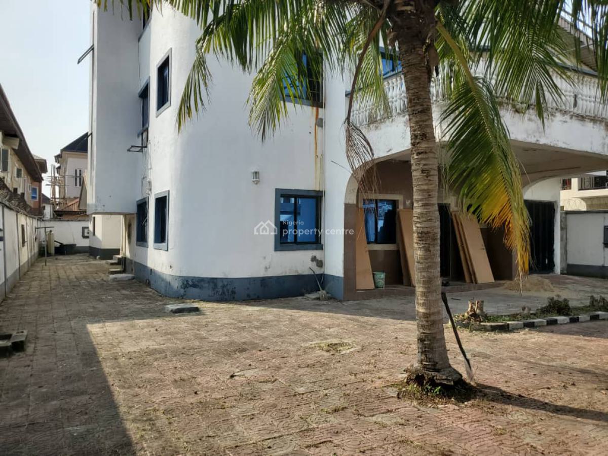 Massive 7bedroom House with 2bedroom Bq on 670sqm, Sangotedo, Ajah, Lagos, House for Sale