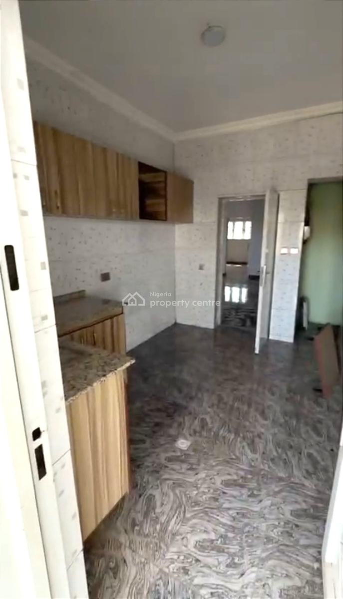 2bedrooms Apartment with Bq, By Nicon, Tarred Road, Katampe, Abuja, Flat / Apartment for Rent