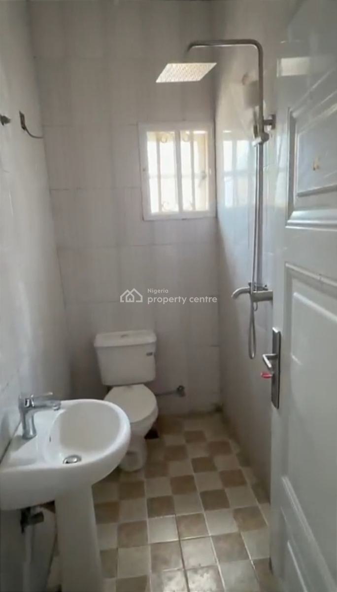 2bedrooms Apartment with Bq, By Nicon, Tarred Road, Katampe, Abuja, Flat / Apartment for Rent