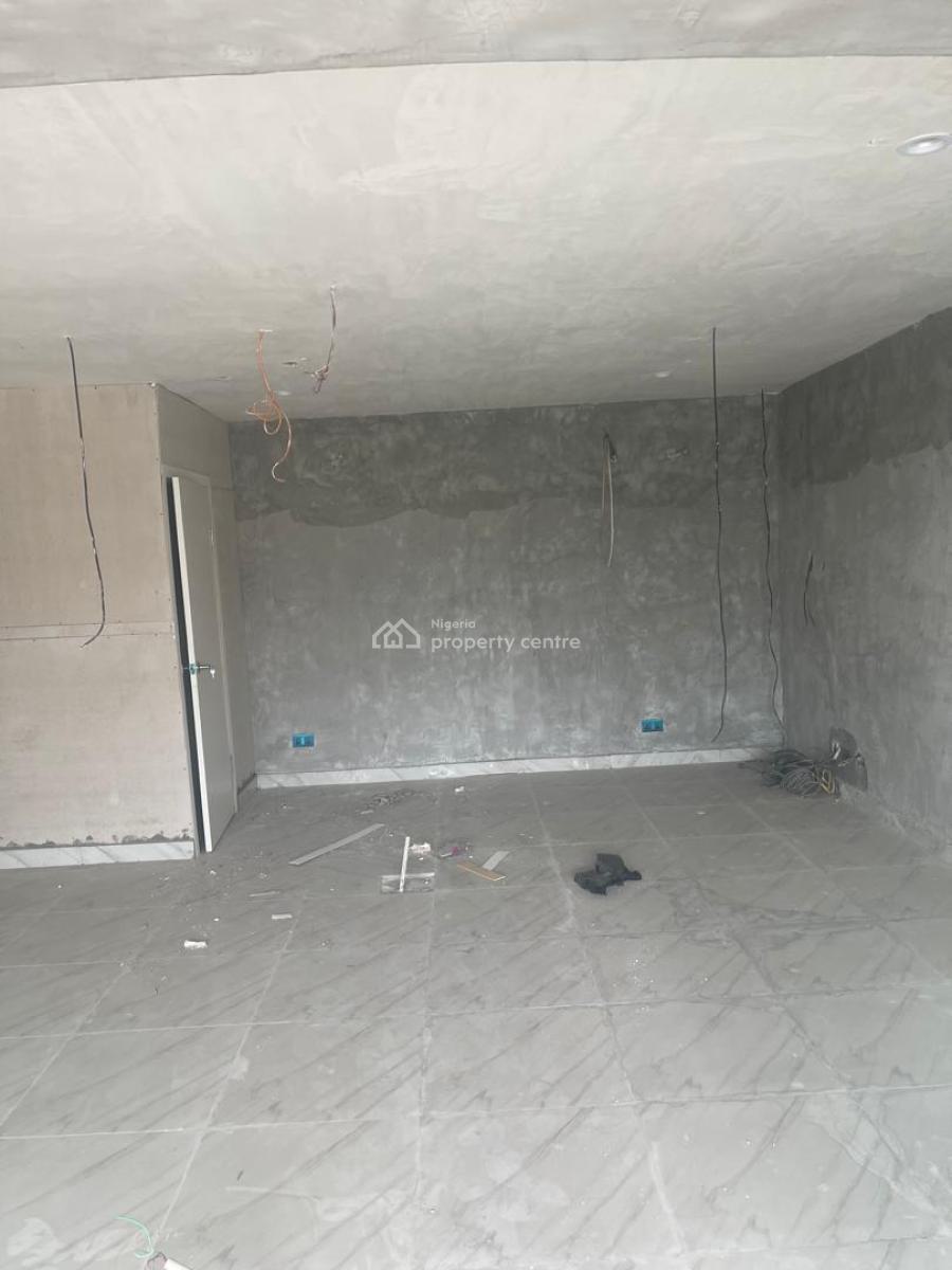 Open Plan Office and Shop Space, Between Shoprite and Emperor Estate, Sangotedo, Ajah, Lagos, Plaza / Complex / Mall for Rent